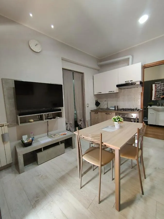 Apartment Roma Grey Suite